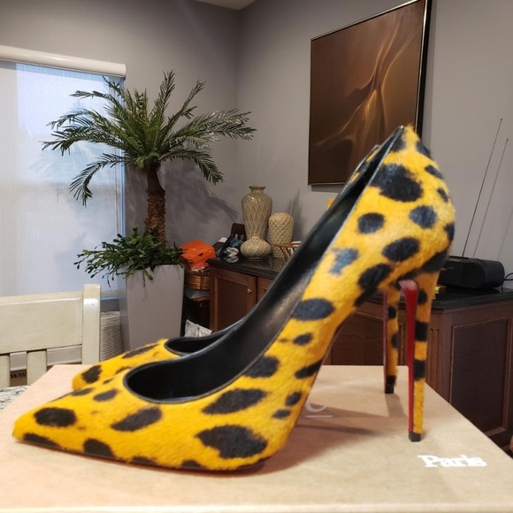 NEW Christian Louboutin Kate Genuine Calf Hair Leopard Pointed Toe Pump size 39 - Picture 4 of 12